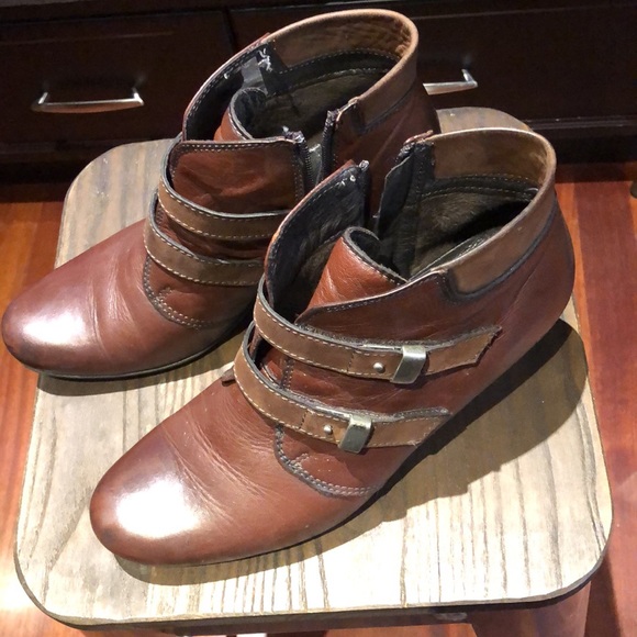 TAOS Alto Brown Leather Ankle Boots 10 - 10.5 - Picture 2 of 5